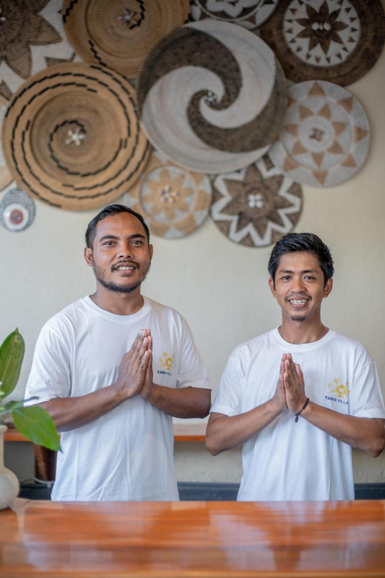 Tanis Village - Luxury Villas Gili Air Buitenkant foto