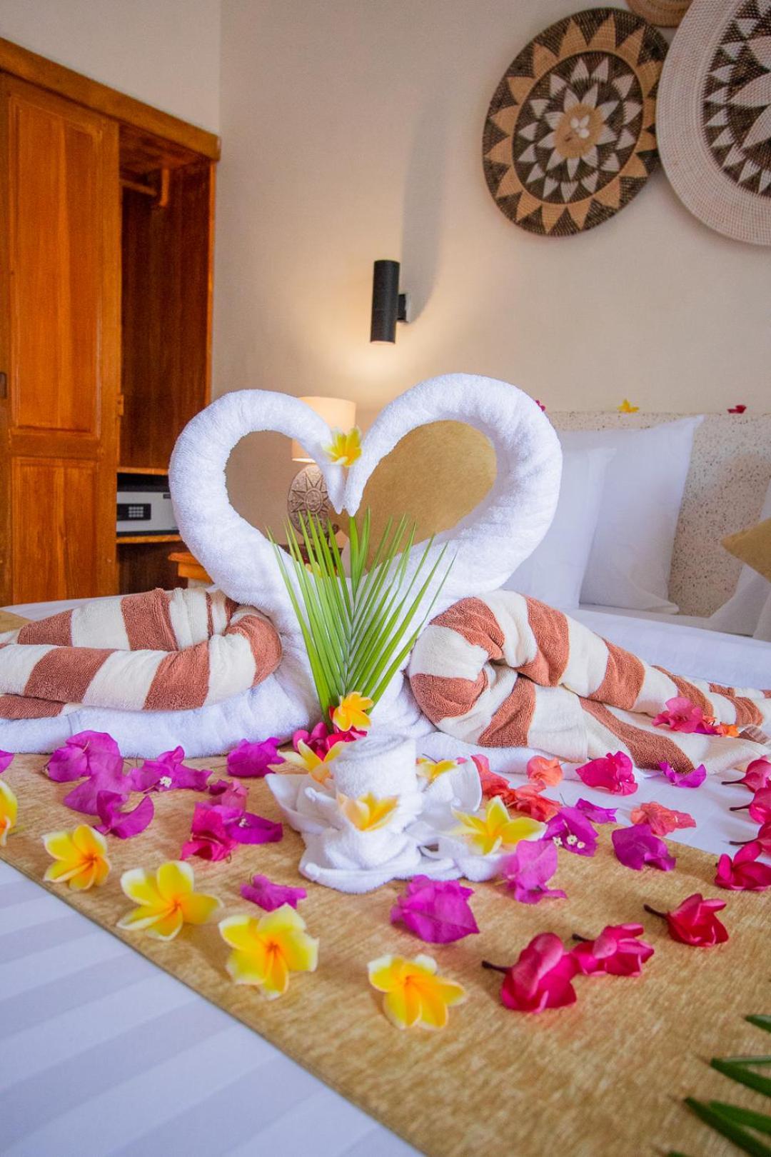 Tanis Village - Luxury Villas Gili Air Buitenkant foto